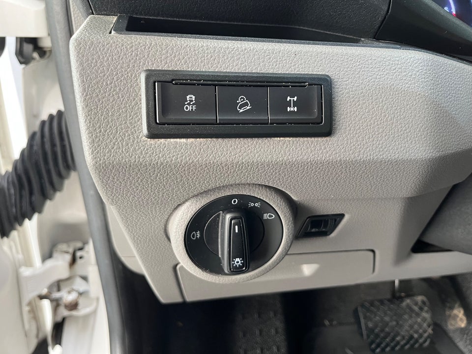 VW Transporter 2,0 TDi 150 Kassevogn DSG 4Motion kort