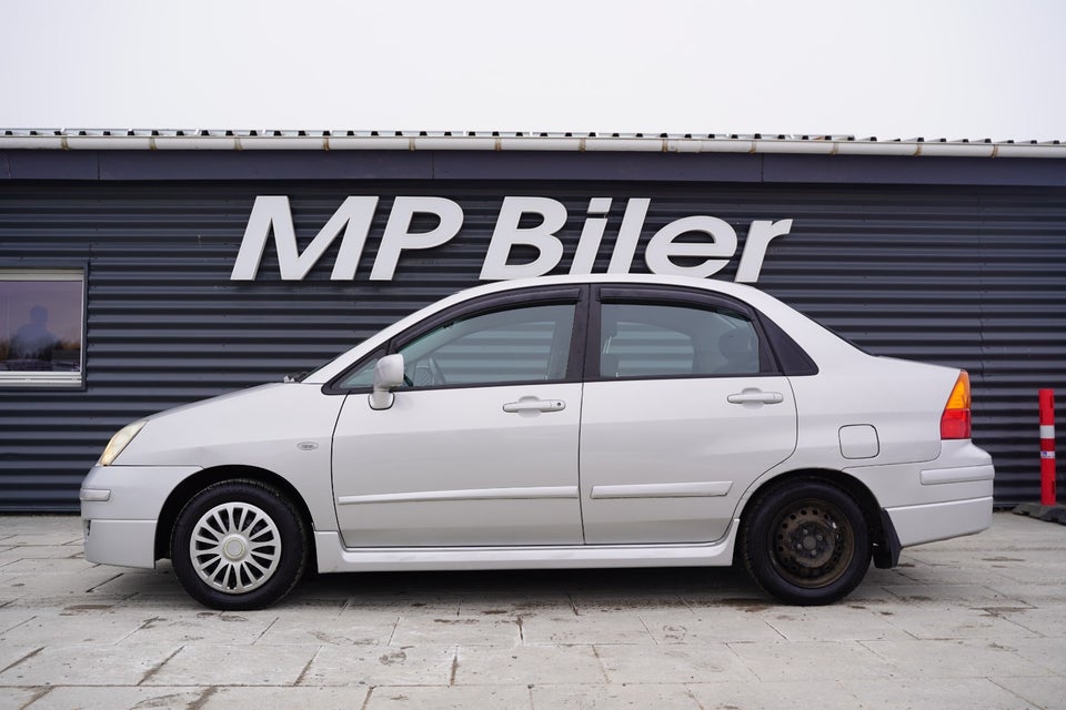 Suzuki Liana 1,6  4d