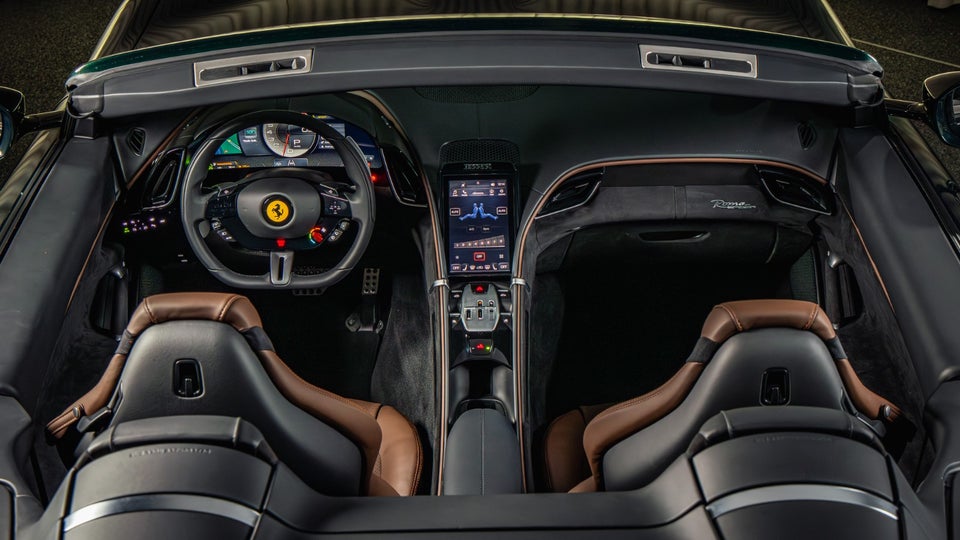 Ferrari Roma 3,9 Spider DCT 2d