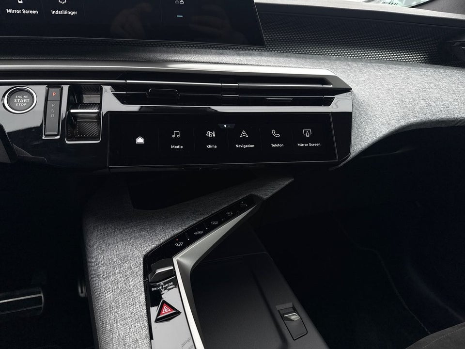 Peugeot e-5008 77 GT 7prs 5d