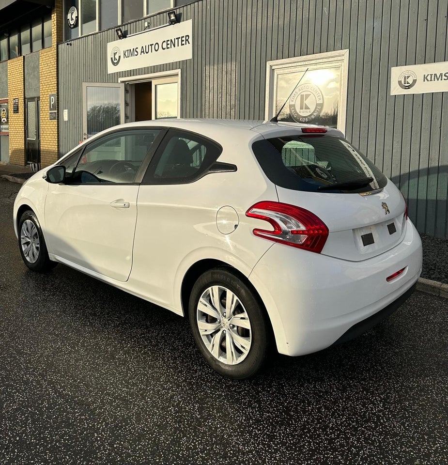 Peugeot 208 1,2 VTi Active 3d