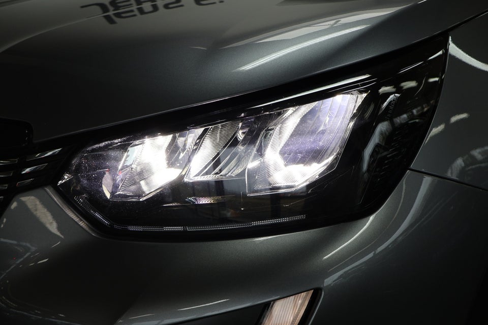 Peugeot 2008 1,2 PureTech 130 Allure 5d