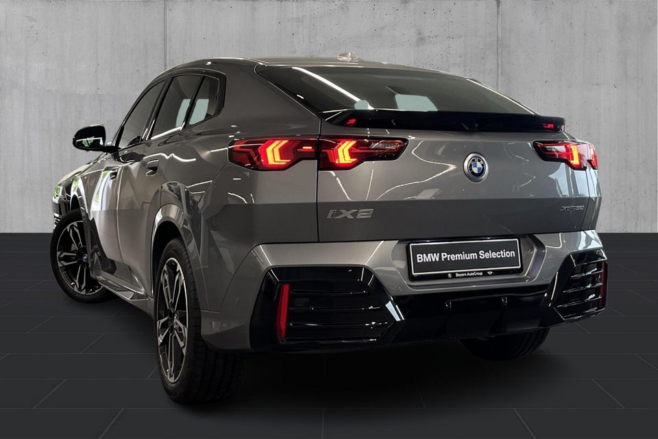 BMW iX2 xDrive30 M-Sport 5d