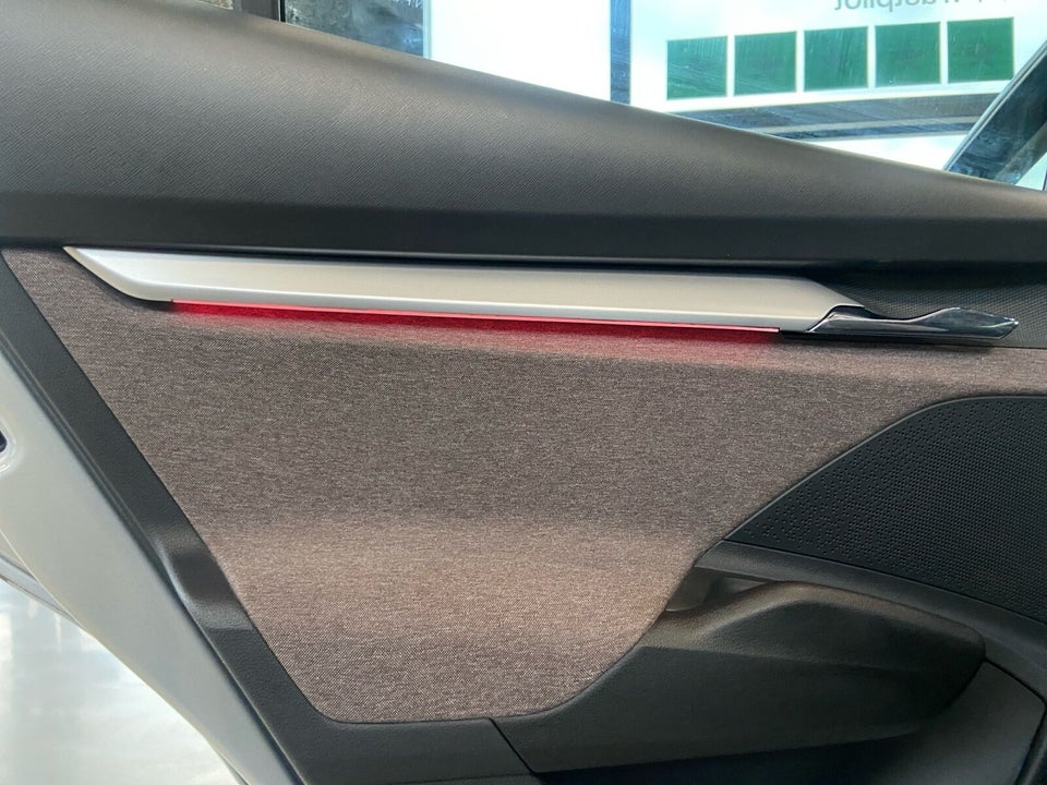 Skoda Enyaq 60 iV Selection Lodge 5d