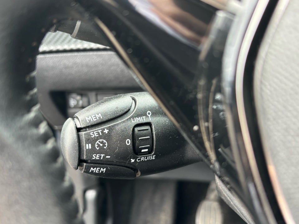 Peugeot 208 1,2 PureTech 75 Active Limited 5d