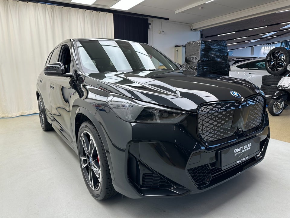 BMW iX1 eDrive20 M-Sport Pro 5d