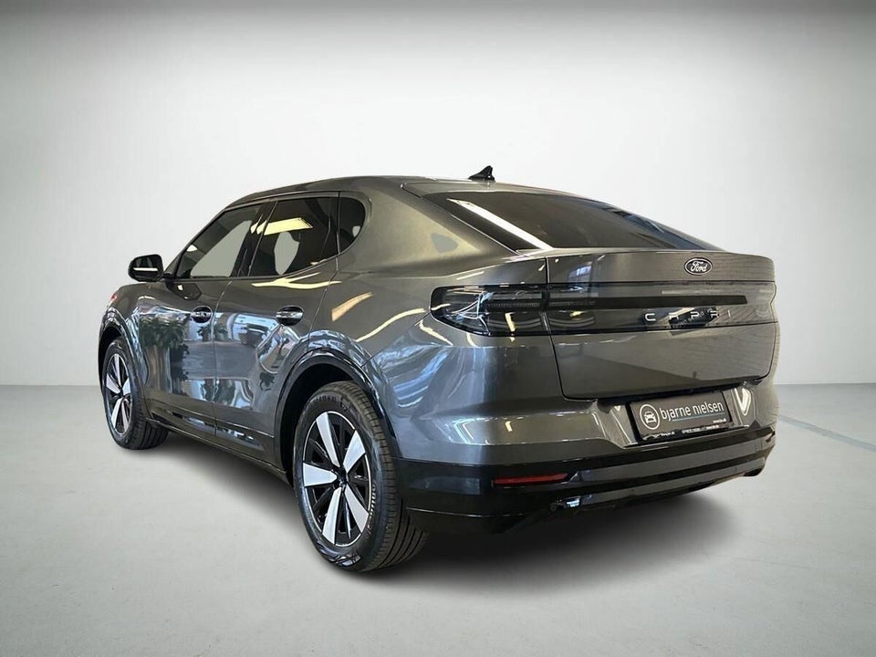 Ford Capri 82 Select Extended Range 5d