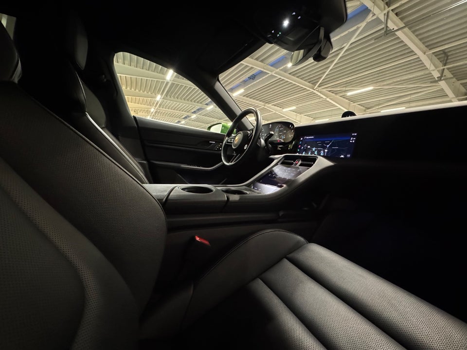 Porsche Taycan 4S Performance+ Cross Turismo 5d