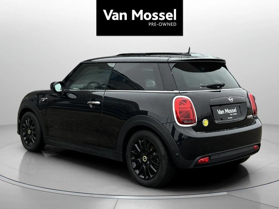 MINI Cooper SE Classic Trim 3d