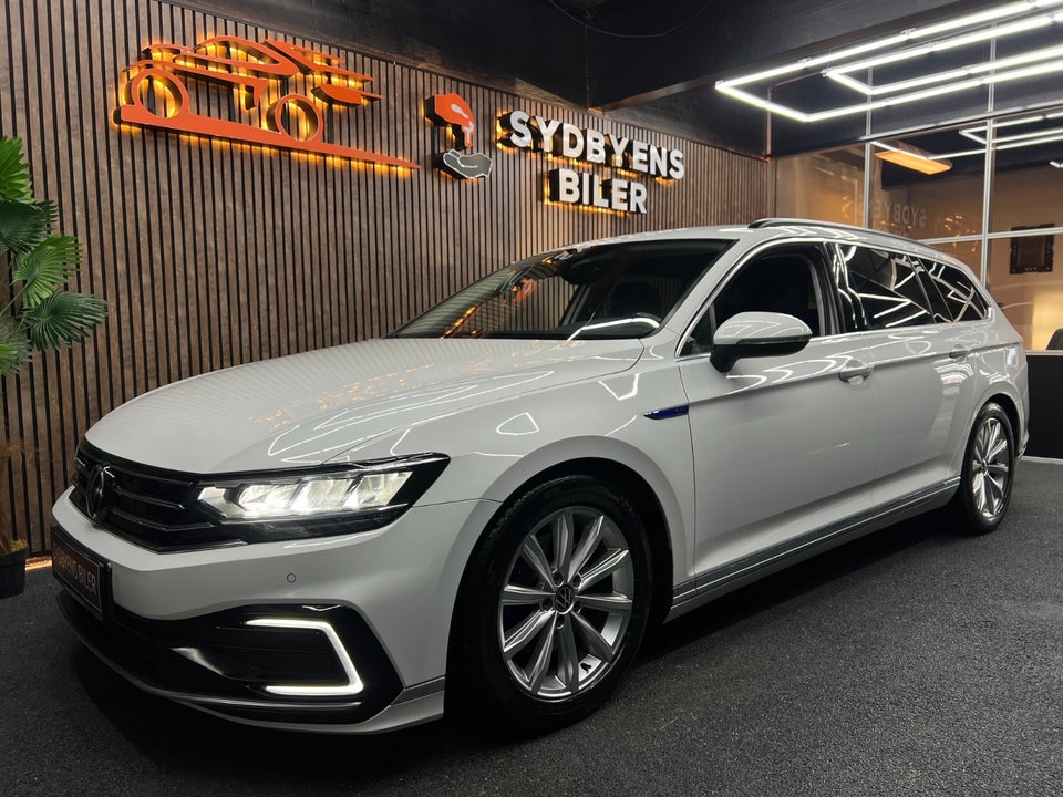VW Passat 1,4 GTE High Variant DSG 5d