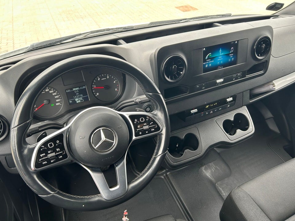 Mercedes Sprinter 317 2,0 CDi A2 Kassevogn aut. RWD