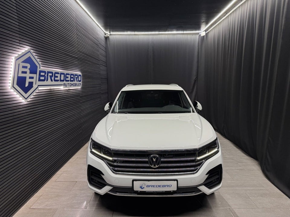 VW Touareg 3,0 TSi 340 R-line aut. 4Motion 5d