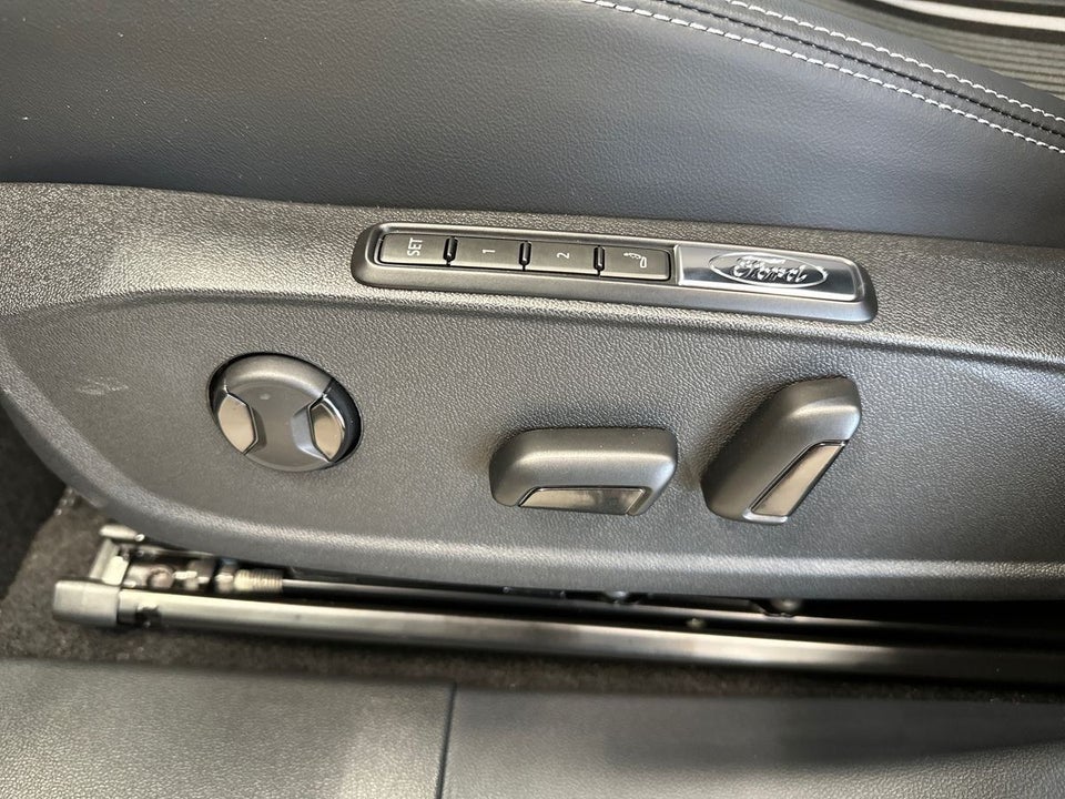 Ford Capri 77 Select Extended Range 5d