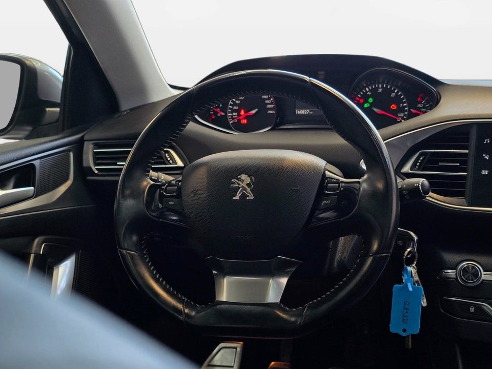 Peugeot 308 1,5 BlueHDi 130 Prestige SW 5d