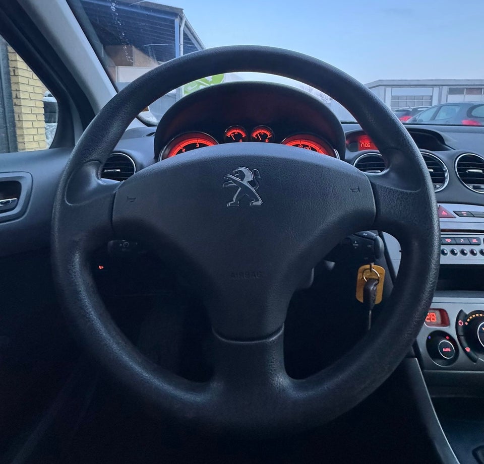 Peugeot 308 1,6 HDi 92 Access 5d