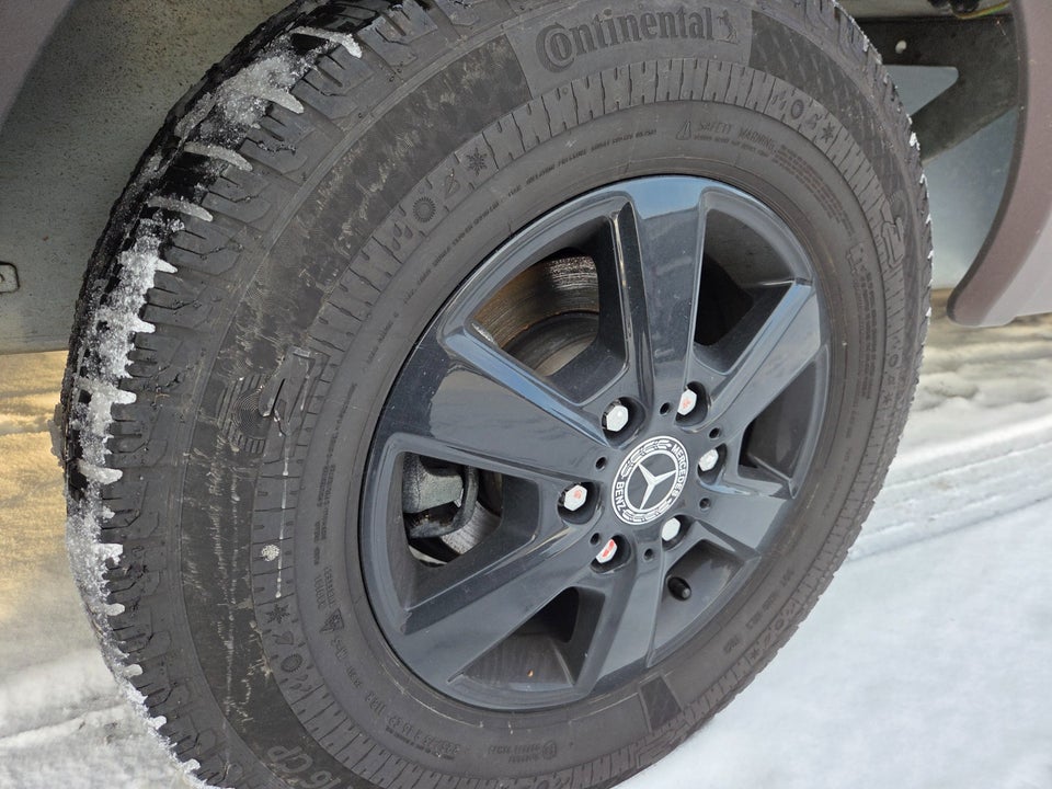 Hymer B-MC I680 2,0 CDi 170 aut. 2d