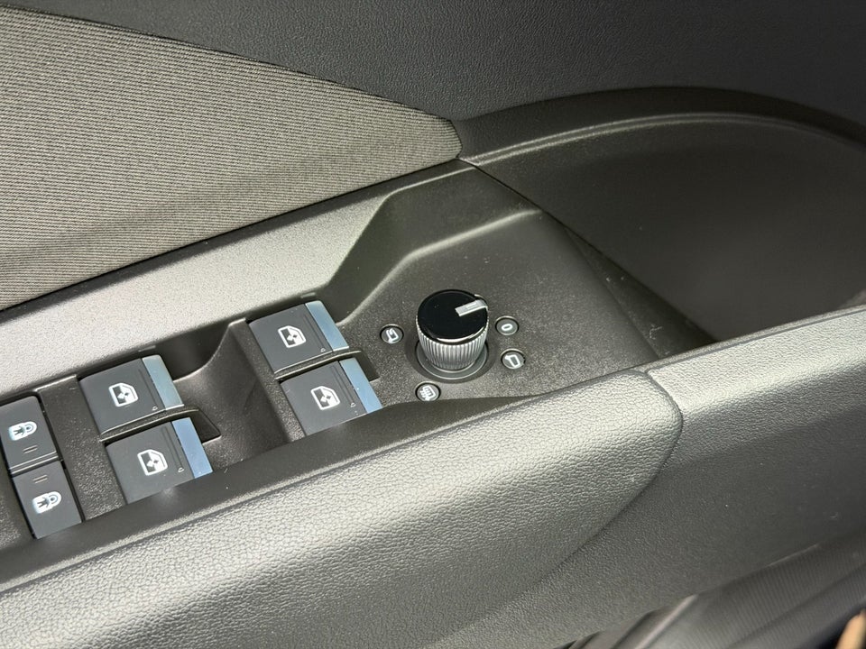 Audi Q4 e-tron 40 S-line 5d