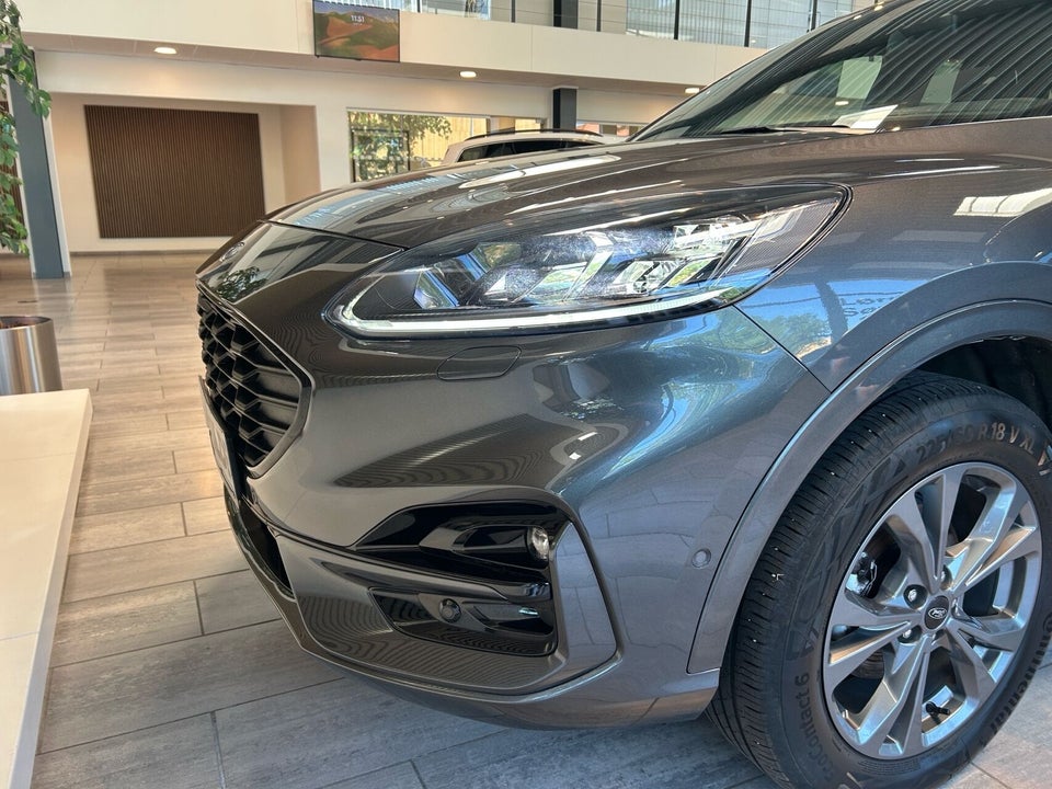 Ford Kuga 2,5 PHEV ST-Line X CVT 5d