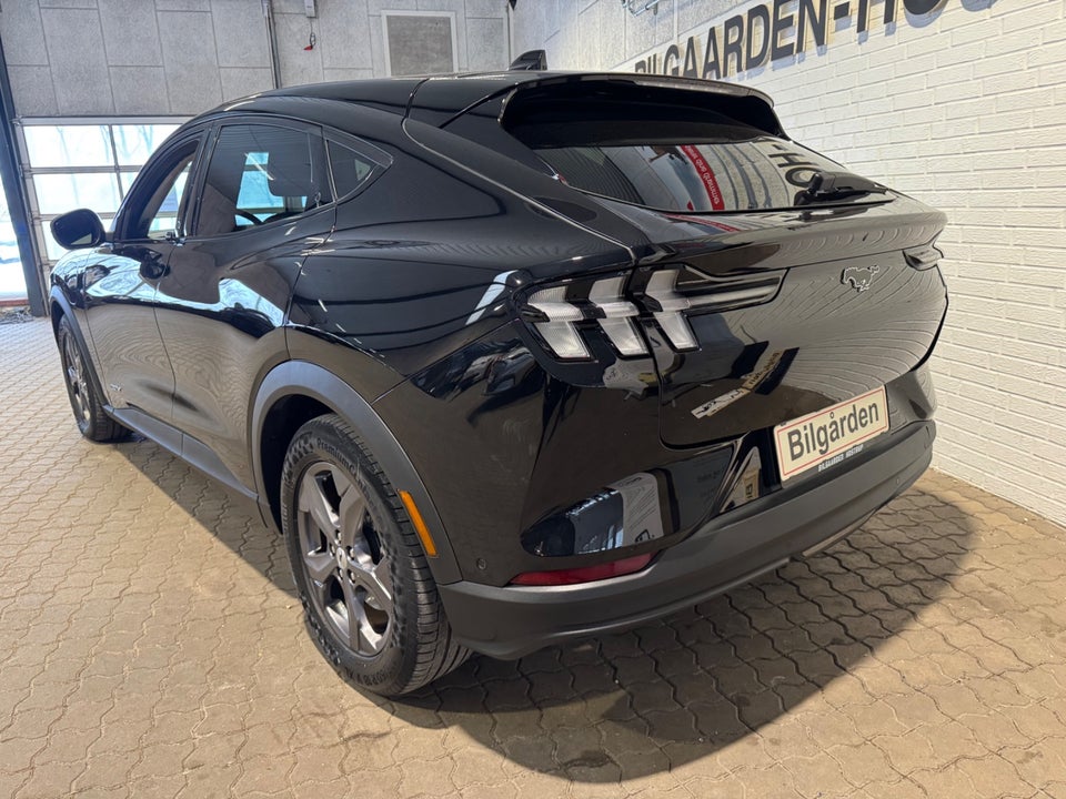 Ford Mustang Mach-E 70 Standard Range 5d