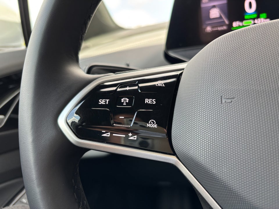 VW ID.4 77 Style 4Motion 5d