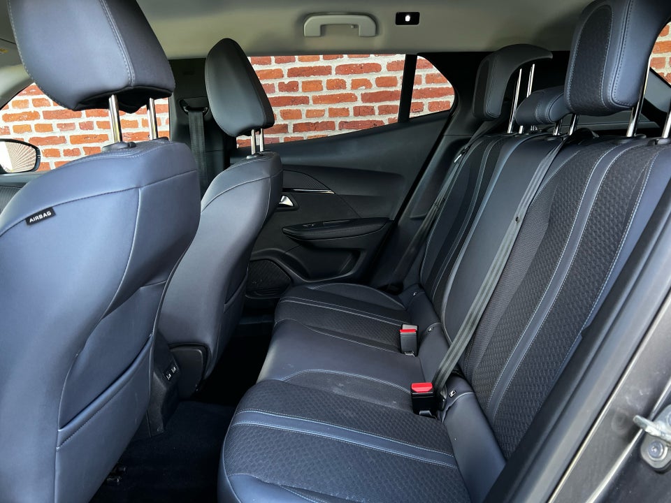 Peugeot 2008 1,5 BlueHDi 100 Edition:210+ 5d