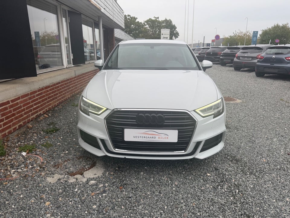 Audi A3 35 TFSi S-line Sportback S-tr. 5d