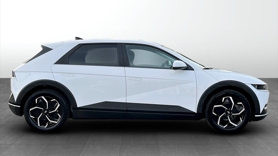 Hyundai Ioniq 5 77 Essential 5d