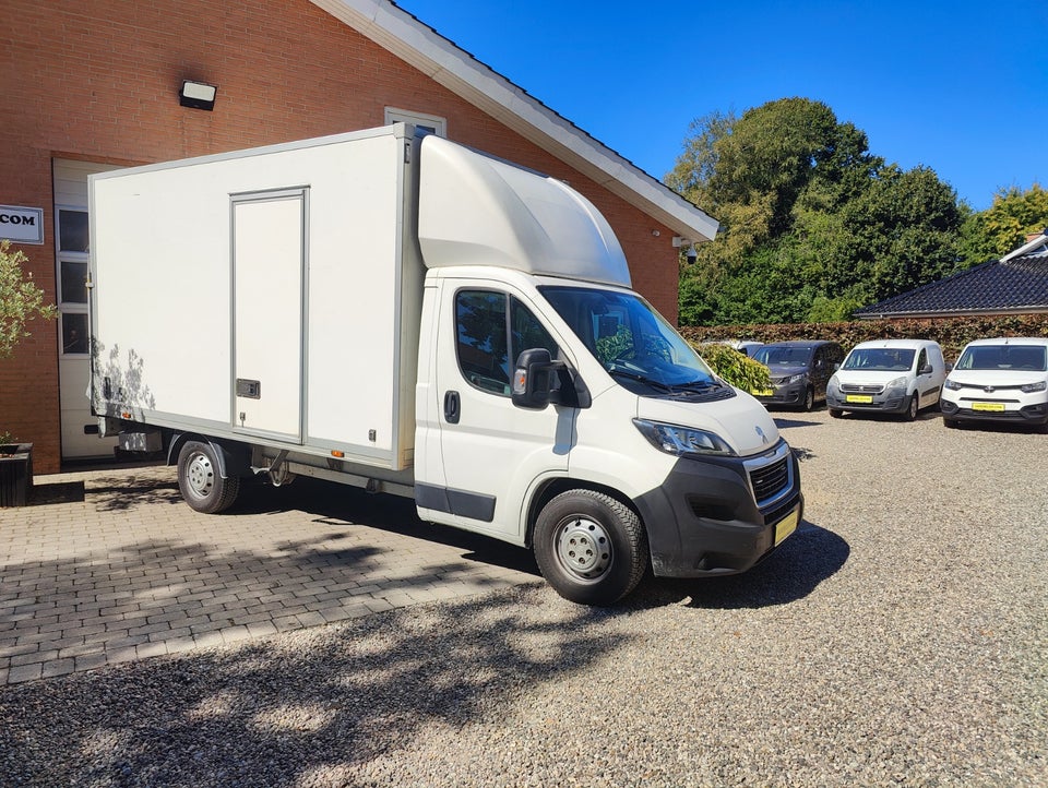 Peugeot Boxer 335 2,2 BlueHDi 165 L3 Alukasse m/lift 2d