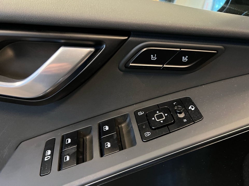 Kia Niro 64 EV Inspiration 5d