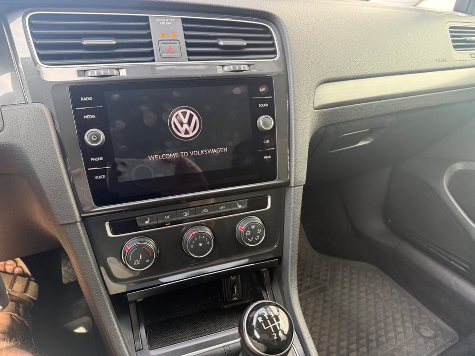 VW Golf VII 1,0 TSi 110 Comfortline 5d