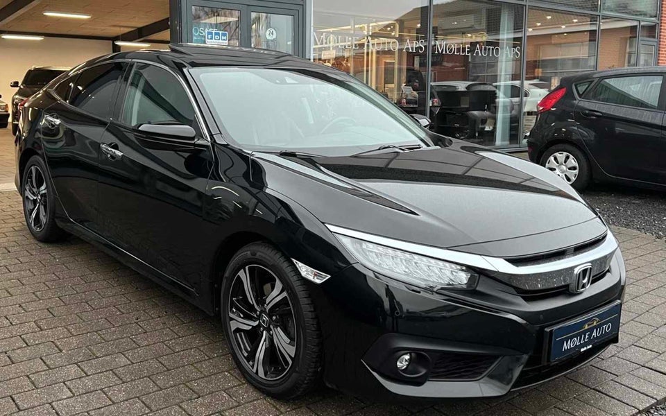 Honda Civic 1,5 VTEC Turbo Executive CVT 4d