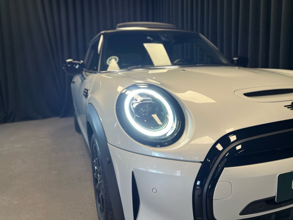 MINI Cooper SE Classic Trim 3d