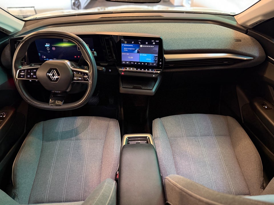 Renault Megane E-Tech 40 Equilibre 5d