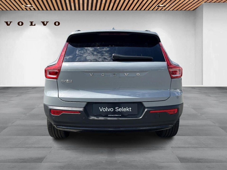 Volvo EX40 Extended Range Core 5d