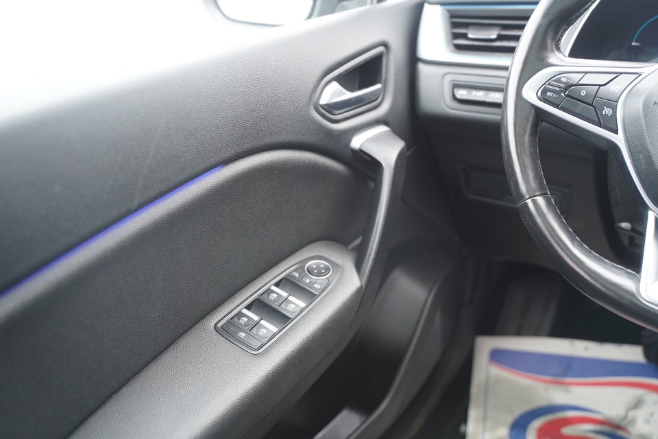 Renault Captur 1,6 E-Tech Intens 5d