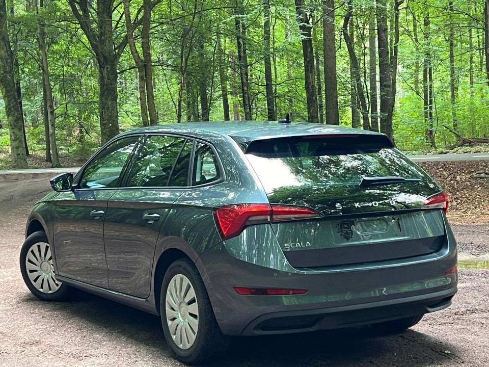 Skoda Scala 1,0 TSi 110 Dynamic DSG 5d