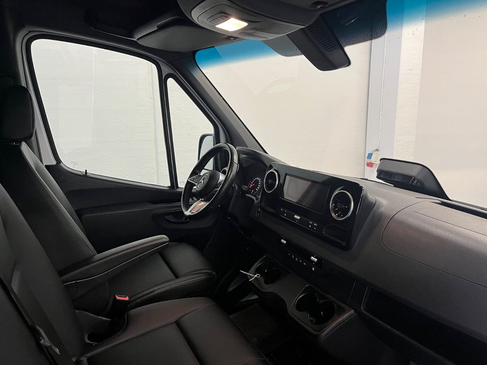 Mercedes Sprinter 317 2,0 CDi A2 Kassevogn PRO aut. RWD