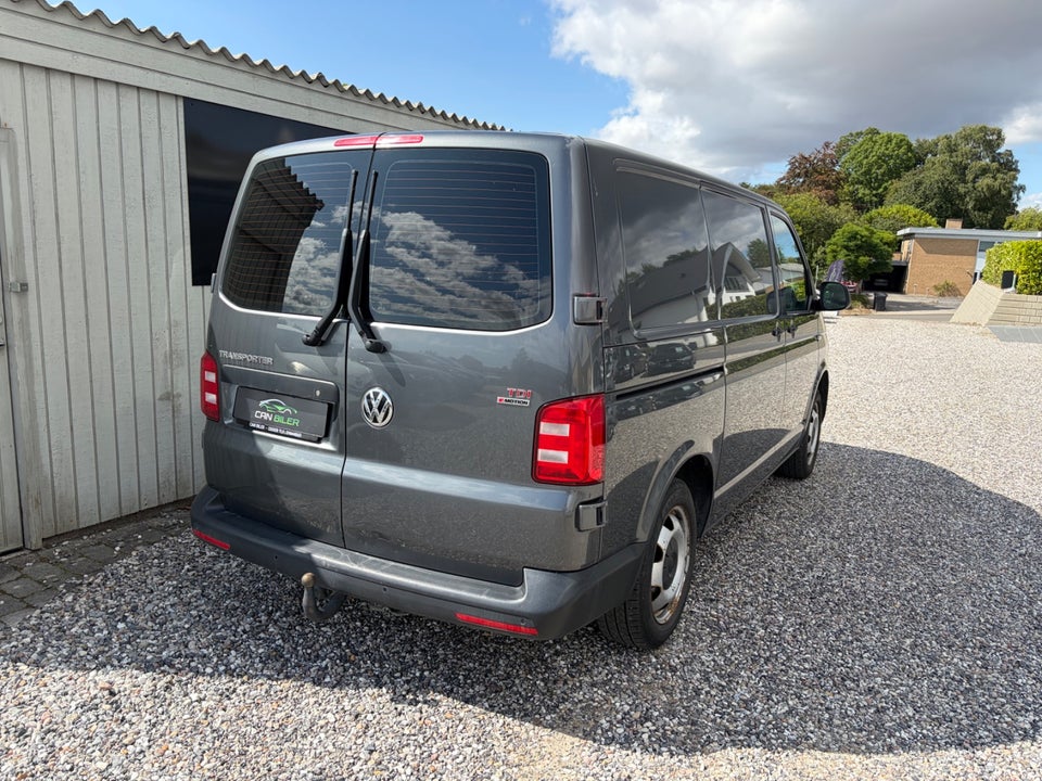 VW Transporter 2,0 TDi 204 Kassevogn DSG 4Motion kort