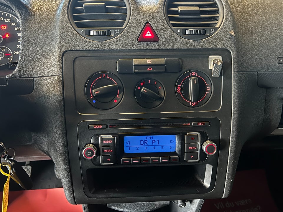 VW Caddy Maxi 1,6 TDi 102 Comfortline BMT Van 4d