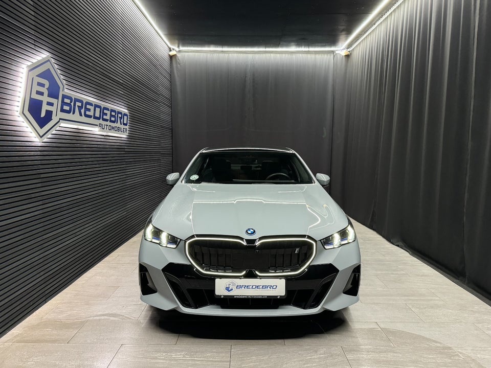 BMW i5 eDrive40 M-Sport Pro 4d