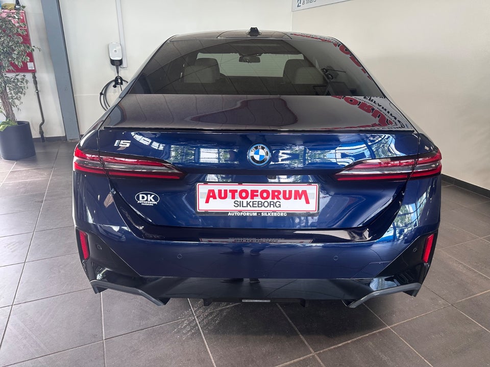 BMW i5 eDrive40 M-Sport Pro 4d