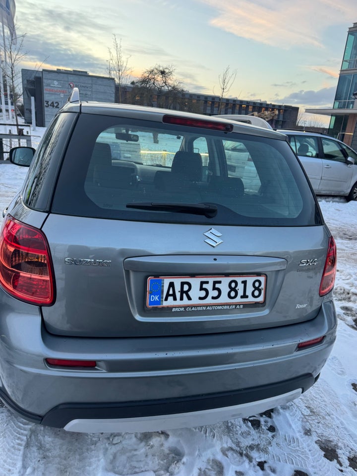 Suzuki SX4 1,6 CombiBack Tour 5d