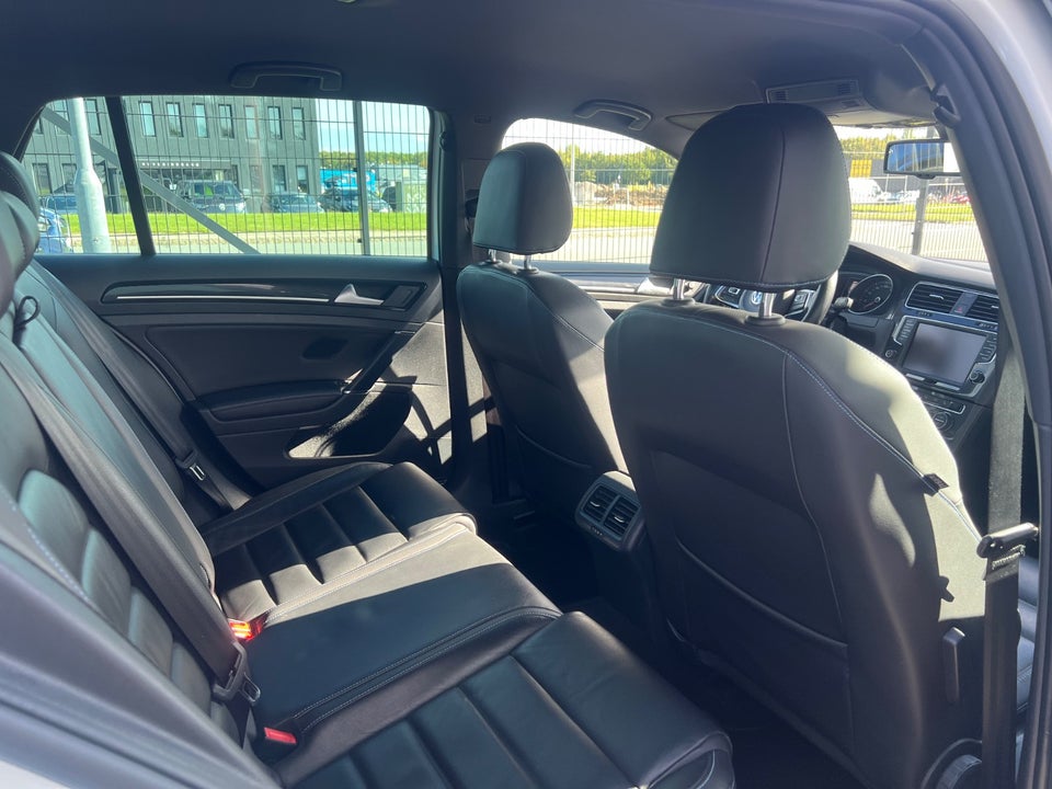 VW Golf VII 1,4 GTE Highline DSG 5d