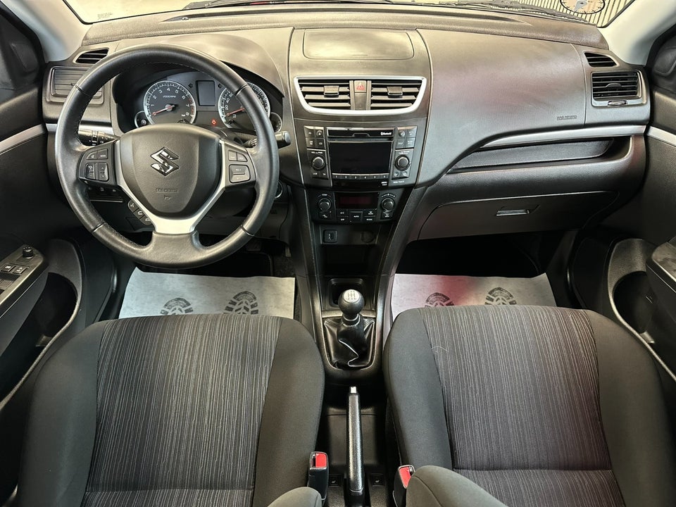 Suzuki Swift 1,2 Dualjet Exclusive 5d