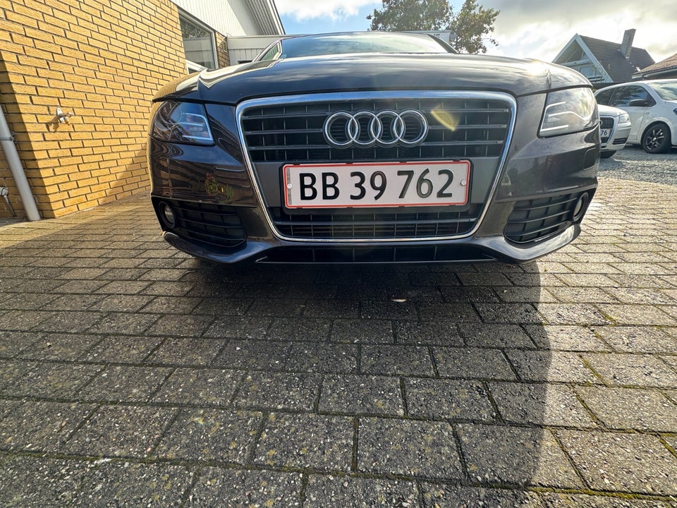 Audi A4 2,0 TDi 143 Avant Multitr. 5d