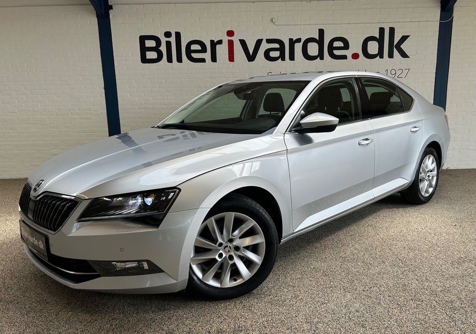 Skoda Superb 1,6 TDi 120 Style DSG 5d