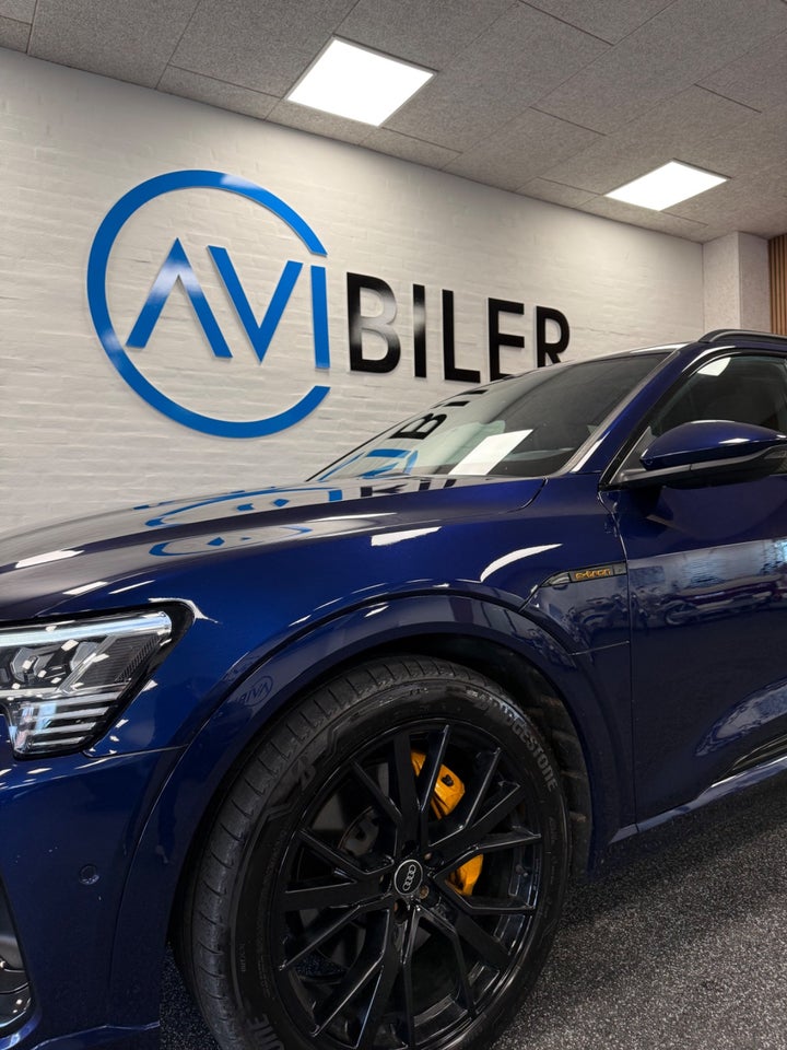 Audi e-tron 55 S-line quattro 5d