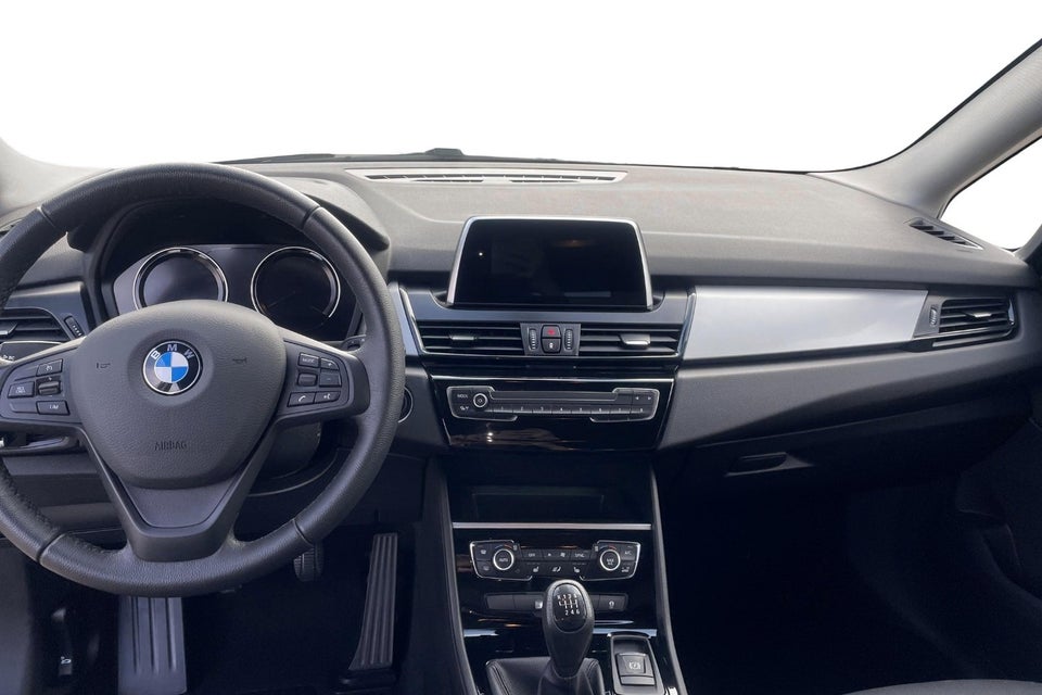 BMW 216i 1,5 Gran Tourer Connected 7prs 5d