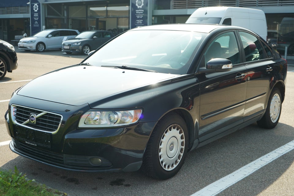 Volvo S40 1,6 D Momentum 4d