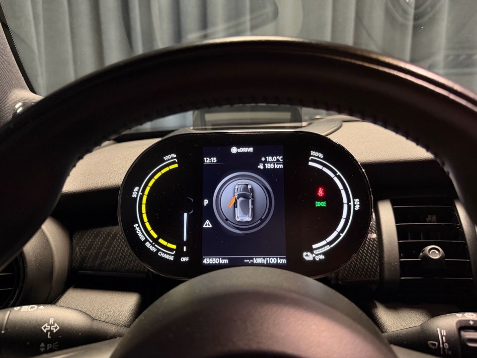 MINI Cooper SE Trim L 3d